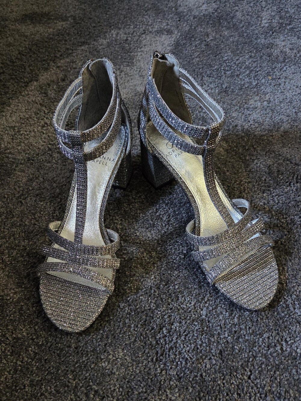 NEW Adrianna Papell Special Occasion Strappy Sandals